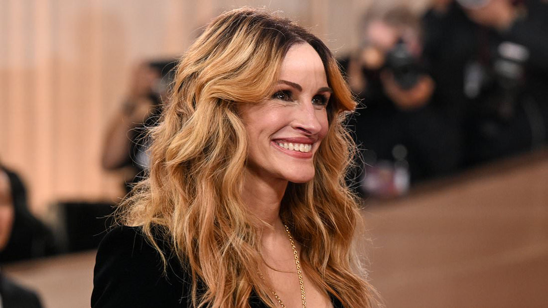 Model with soft, textured hair and natural movement, illustrating a 2026 hair trend