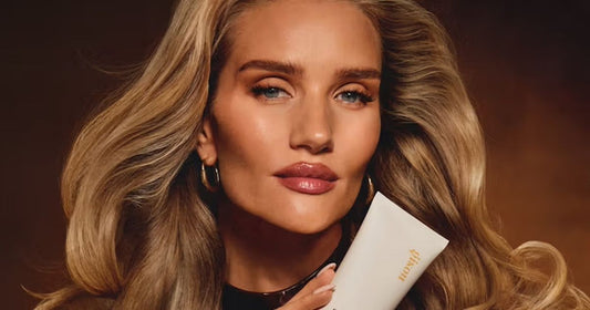 Rosie Huntington-Whiteley with glossy, bouncy blowout waves