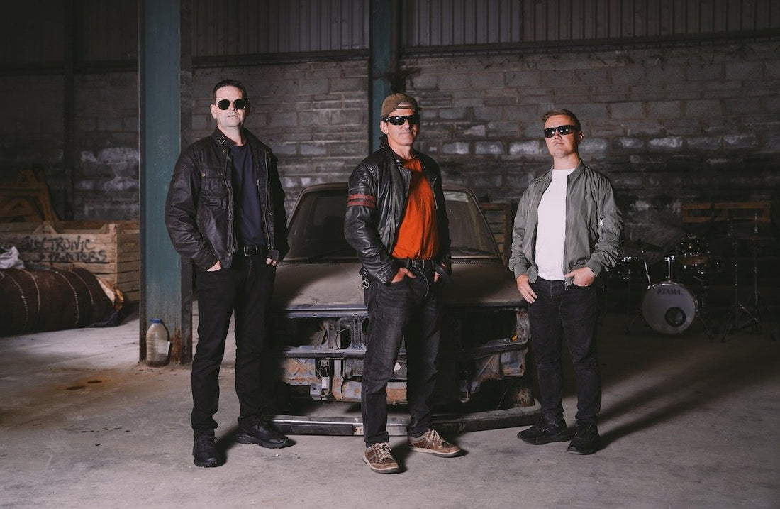 Press photo for Muddshovel’s album Little White Hair