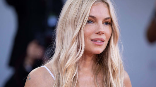How to Get Sienna Miller’s Boho Waves at Home: Stylist-Proven Steps
